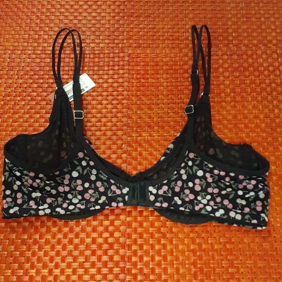 New Cherry Theme Natural Shaping Bra New With Tags 36C - Picture 4 of 5